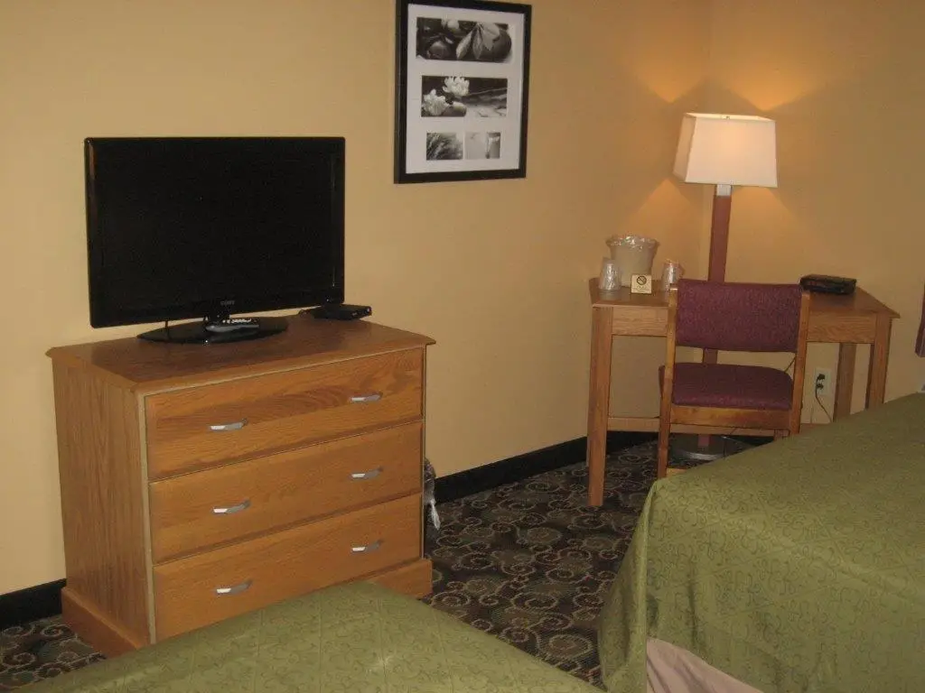 Pine View Resort 9